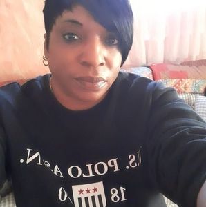 Meet your Posher, Cara